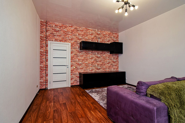 Продам двухкомнатную (2-комн.) квартиру, Объездная ул, 12, Ханты-Мансийск г