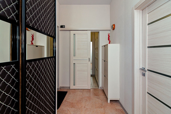 Продам двухкомнатную (2-комн.) квартиру, Объездная ул, 12, Ханты-Мансийск г