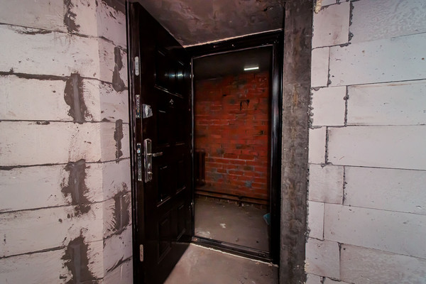 Продам двухкомнатную (2-комн.) квартиру, Объездная ул, 12, Ханты-Мансийск г