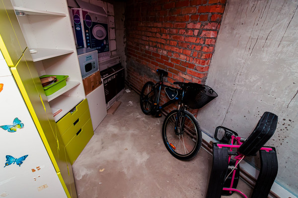 Продам двухкомнатную (2-комн.) квартиру, Объездная ул, 12, Ханты-Мансийск г