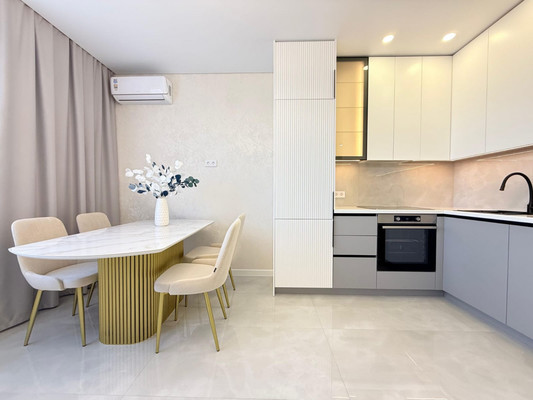 Продам трехкомнатную (3-комн.) квартиру, Нансена ул, 109/2, Ростов-на-Дону г