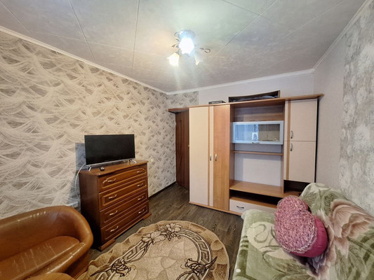 Продам однокомнатную (1-комн.) квартиру, Ивовая ул, 14, Алексеевка д