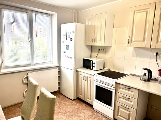 Продам двухкомнатную (2-комн.) квартиру, Московский пр-кт, 120, Воронеж г