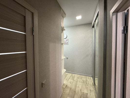 Продам однокомнатную (1-комн.) квартиру, Батурина ул, 101, Симферополь г