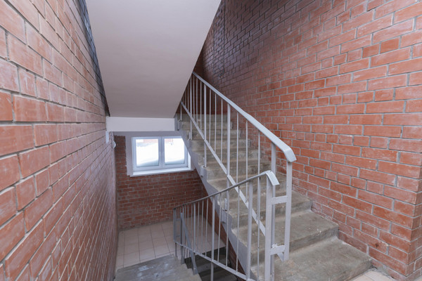 Продам двухкомнатную (2-комн.) квартиру, Радужная ул, 38, Култаево с