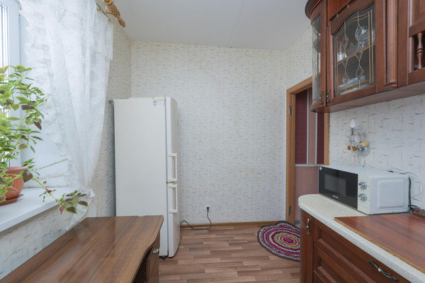 Продам двухкомнатную (2-комн.) квартиру, Радужная ул, 38, Култаево с