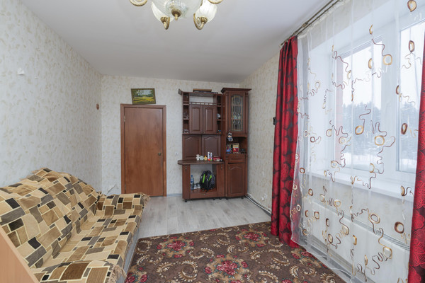 Продам двухкомнатную (2-комн.) квартиру, Радужная ул, 38, Култаево с