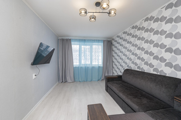 Продам двухкомнатную (2-комн.) квартиру, Крисанова ул, 67, Пермь г