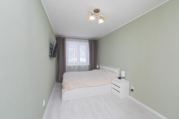 Продам двухкомнатную (2-комн.) квартиру, Крисанова ул, 67, Пермь г