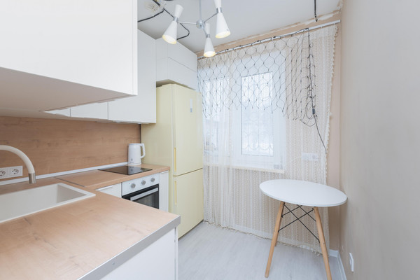 Продам двухкомнатную (2-комн.) квартиру, Крисанова ул, 67, Пермь г