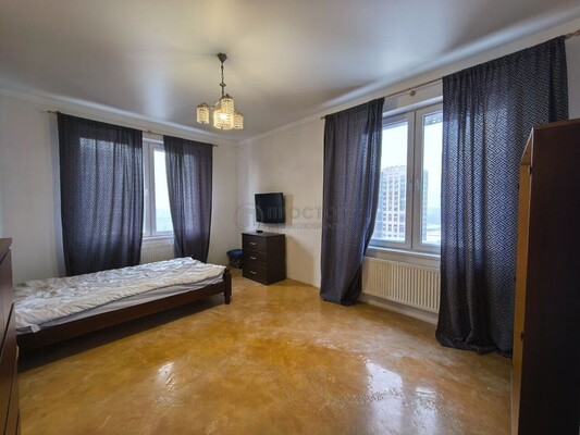 Продам трехкомнатную (3-комн.) квартиру, Варшавское ш, 168, Москва г