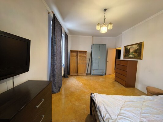 Продам трехкомнатную (3-комн.) квартиру, Варшавское ш, 168, Москва г