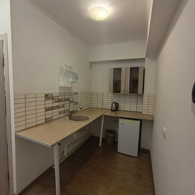 Продам однокомнатную (1-комн.) квартиру, Гагариной ул, 25/353, Утес п