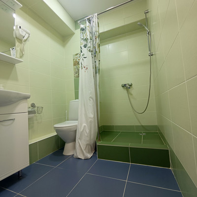 Продам однокомнатную (1-комн.) квартиру, Гагариной ул, 25/353, Утес п