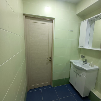 Продам однокомнатную (1-комн.) квартиру, Гагариной ул, 25/353, Утес п