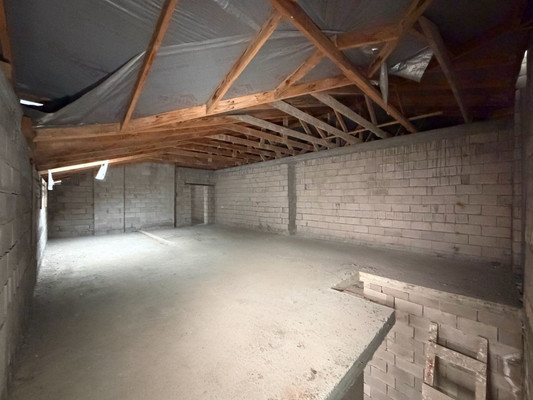 Продам многокомнатную квартиру, 18, Мир п