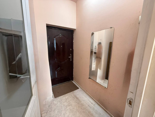 Продам трехкомнатную (3-комн.) квартиру, Ленина ул, 8, Симферополь г