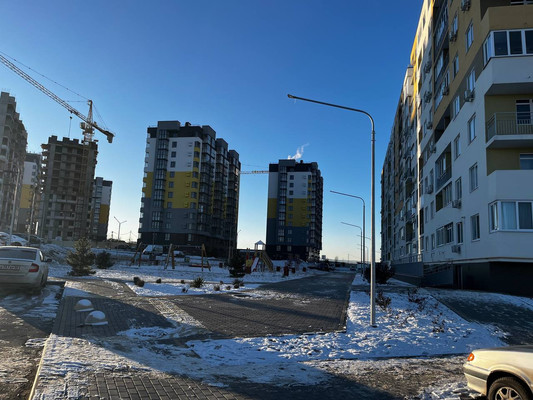 Продам двухкомнатную (2-комн.) квартиру, Парковая ул, 3, Молодежное пгт