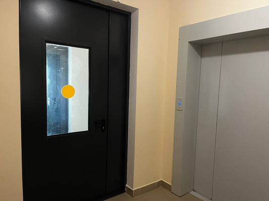 Продам двухкомнатную (2-комн.) квартиру, Парковая ул, 3, Молодежное пгт