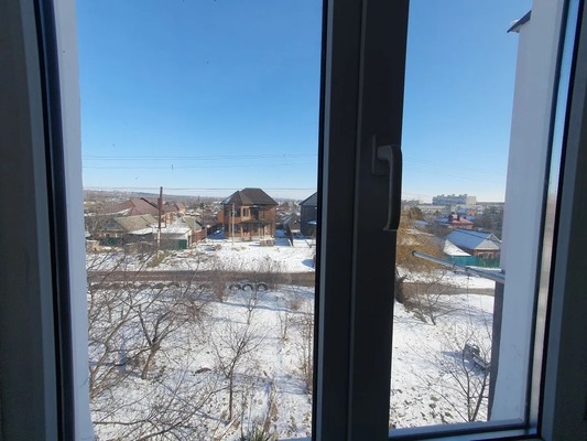 Продам двухкомнатную (2-комн.) квартиру, Пригородная ул, 8, Кропоткин г