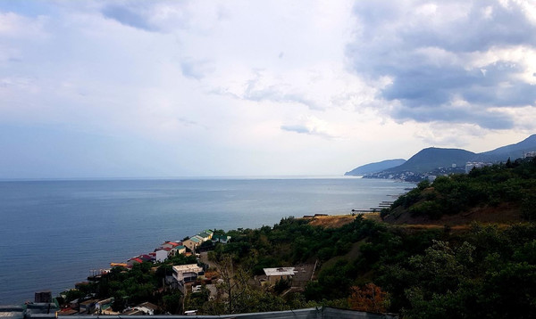 Продам участок 10 соток, ИЖС, Дельфин мкр, Семидворье п, 0 км от города