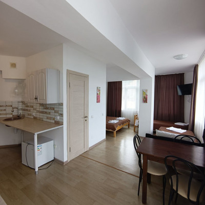 Продам однокомнатную (1-комн.) квартиру, Гагариной ул, 25/353, Утес п