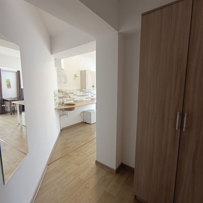 Продам однокомнатную (1-комн.) квартиру, Гагариной ул, 25/353, Утес п