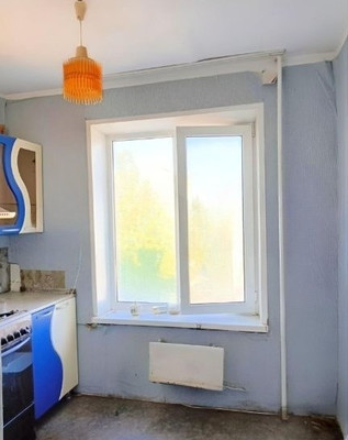 Продам трехкомнатную (3-комн.) квартиру, Строителей пр-кт, 13, Волгодонск г