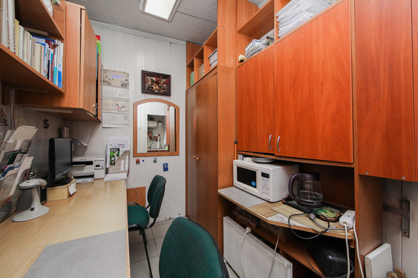 Продам торговое помещение 29,2 м2, Московский пр-кт, 1А, Калининград г