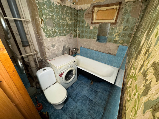 Продам двухкомнатную (2-комн.) квартиру, Лазо ул, 108к3, Комсомольск-на-Амуре г