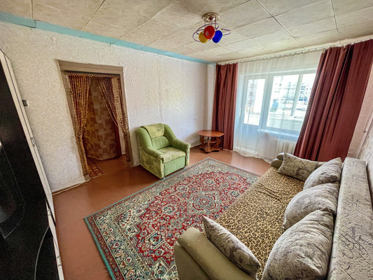 Продам однокомнатную (1-комн.) квартиру, 2-й Микрорайон ул, 18, Эльбан рп