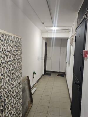 Продам двухкомнатную (2-комн.) квартиру, Изумрудная ул, 8, Москва г