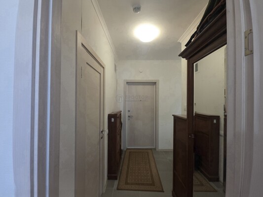 Продам трехкомнатную (3-комн.) квартиру, Краснодарская ул, 6, Москва г