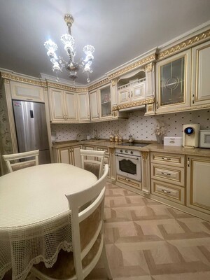 Продам трехкомнатную (3-комн.) квартиру, Литературный (Пригород Лесное мкр.) б-р, 7, Мисайлово д