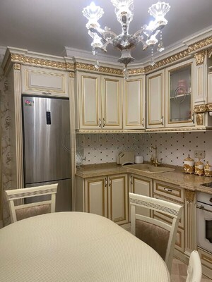 Продам трехкомнатную (3-комн.) квартиру, Литературный (Пригород Лесное мкр.) б-р, 7, Мисайлово д