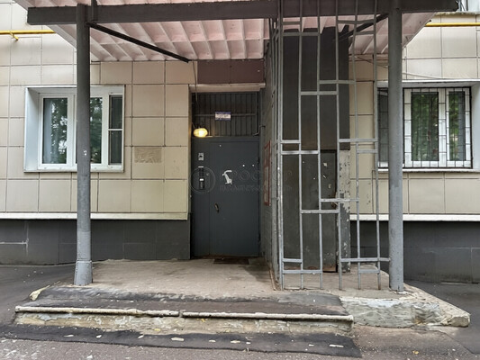 Продам двухкомнатную (2-комн.) квартиру, Открытое ш, 28к6, Москва г