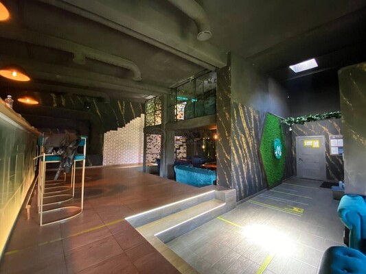 Продам коммерческое помещение 450 м2, Саляма Адиля ул, 9к3, Москва г