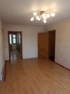 Продам трехкомнатную (3-комн.) квартиру, Камышовая ул, 54к1, Санкт-Петербург г