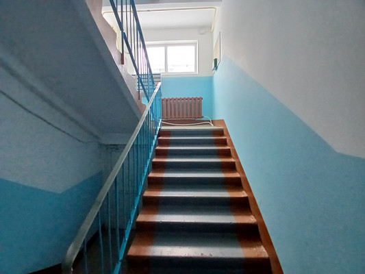 Продам двухкомнатную (2-комн.) квартиру, Больничная ул, 2, Юго-Камский п