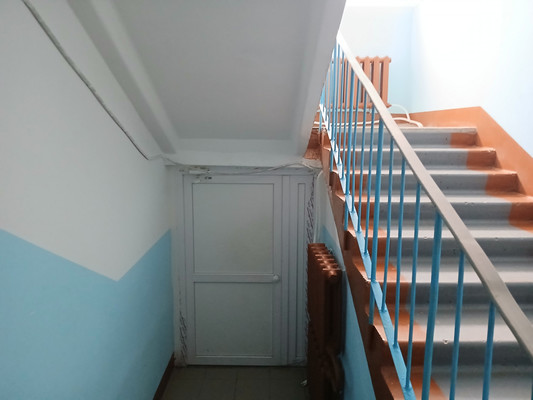 Продам двухкомнатную (2-комн.) квартиру, Больничная ул, 2, Юго-Камский п