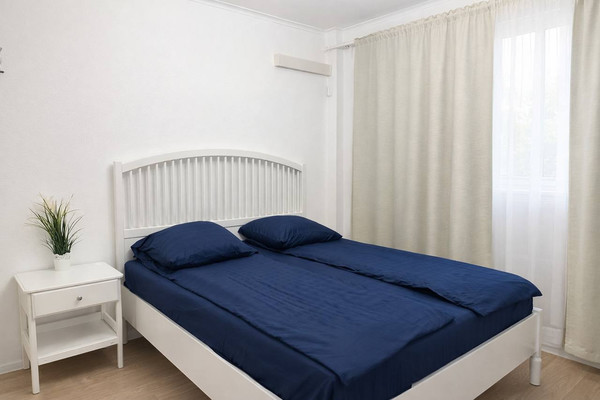 Продам двухкомнатную (2-комн.) квартиру, Новомосковская ул, 14к2, Москва г