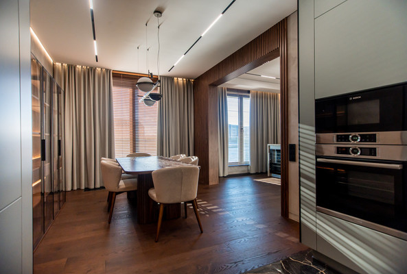 Сдам трехкомнатную (3-комн.) квартиру, Петровский пр-кт, 24к2, Санкт-Петербург г