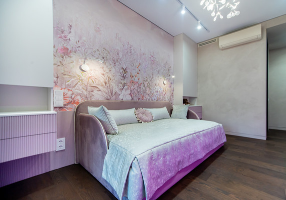 Сдам трехкомнатную (3-комн.) квартиру, Петровский пр-кт, 24к2, Санкт-Петербург г