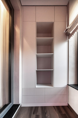 Сдам трехкомнатную (3-комн.) квартиру, Петровский пр-кт, 24к2, Санкт-Петербург г