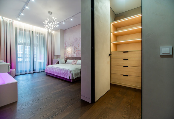 Сдам трехкомнатную (3-комн.) квартиру, Петровский пр-кт, 24к2, Санкт-Петербург г