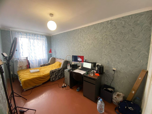 Продам трехкомнатную (3-комн.) квартиру, Беспалова ул, 29, Симферополь г