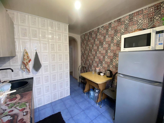 Продам трехкомнатную (3-комн.) квартиру, Беспалова ул, 29, Симферополь г