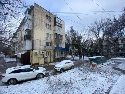 Продам трехкомнатную (3-комн.) квартиру, Беспалова ул, 29, Симферополь г