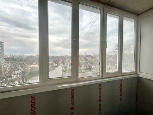 Продам однокомнатную (1-комн.) квартиру, Русская ул, 38А, Симферополь г