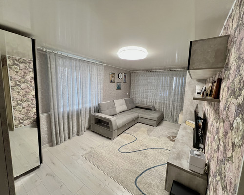 Продам двухкомнатную (2-комн.) квартиру, Коминтерна ул, 48кА, Нижний Тагил г